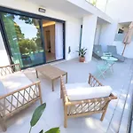 Apartment On The Golden Mile