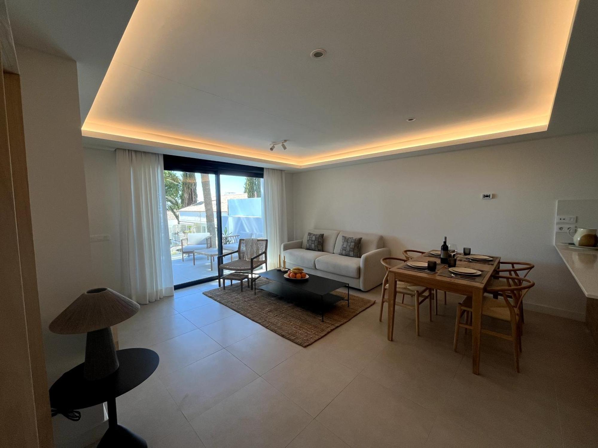 Apartment On The Golden Mile