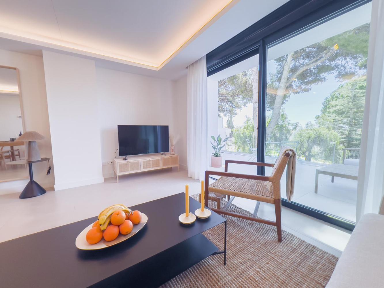 Apartment On The Golden Mile Marbella