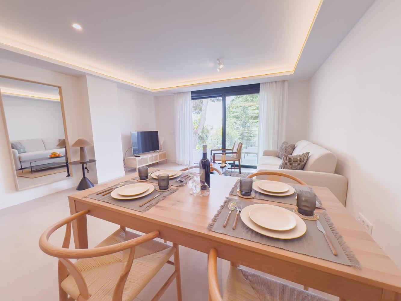 Apartment On The Golden Mile Apartment Marbella